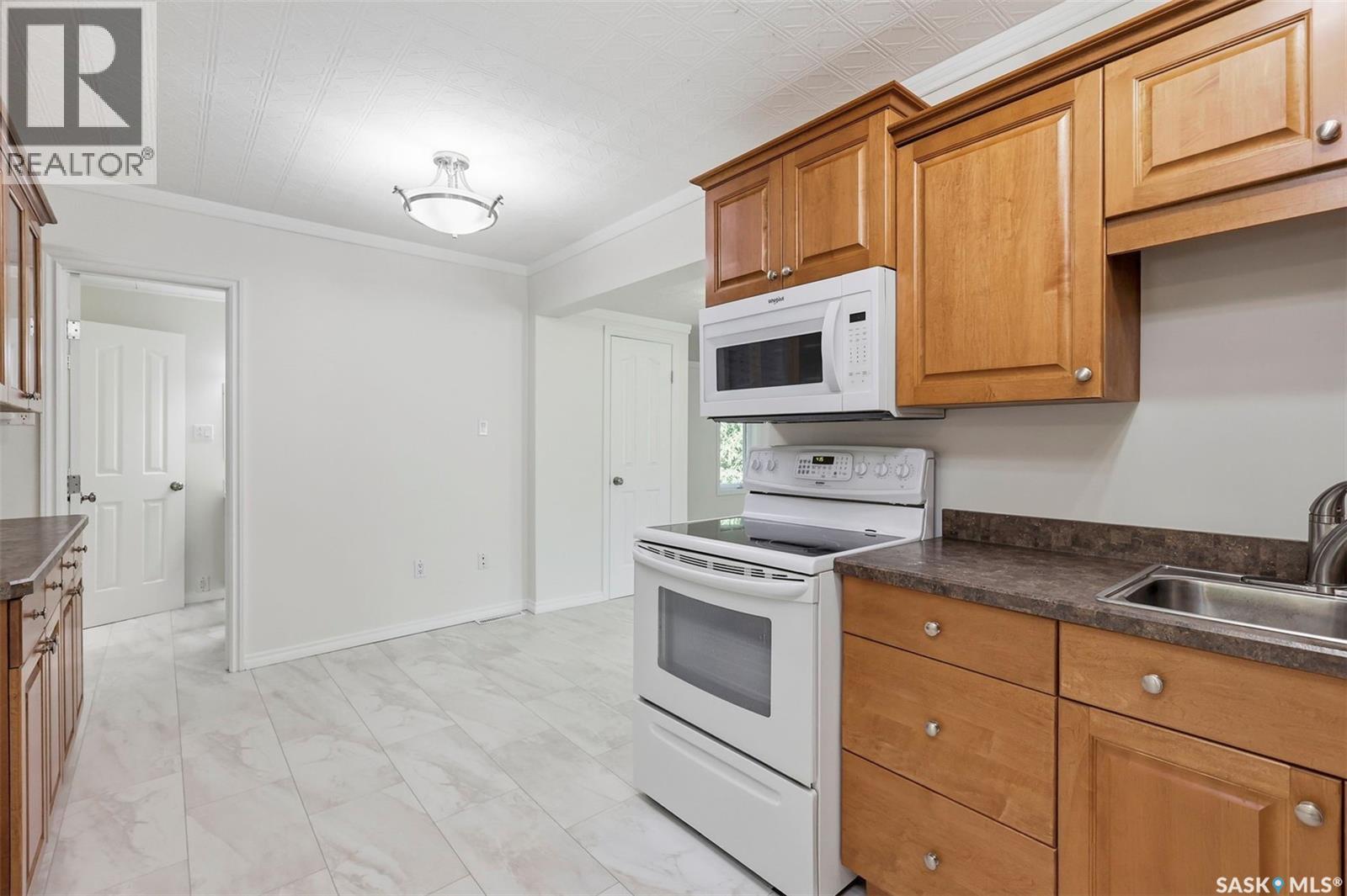 301 Rupert STREET - Image 8
