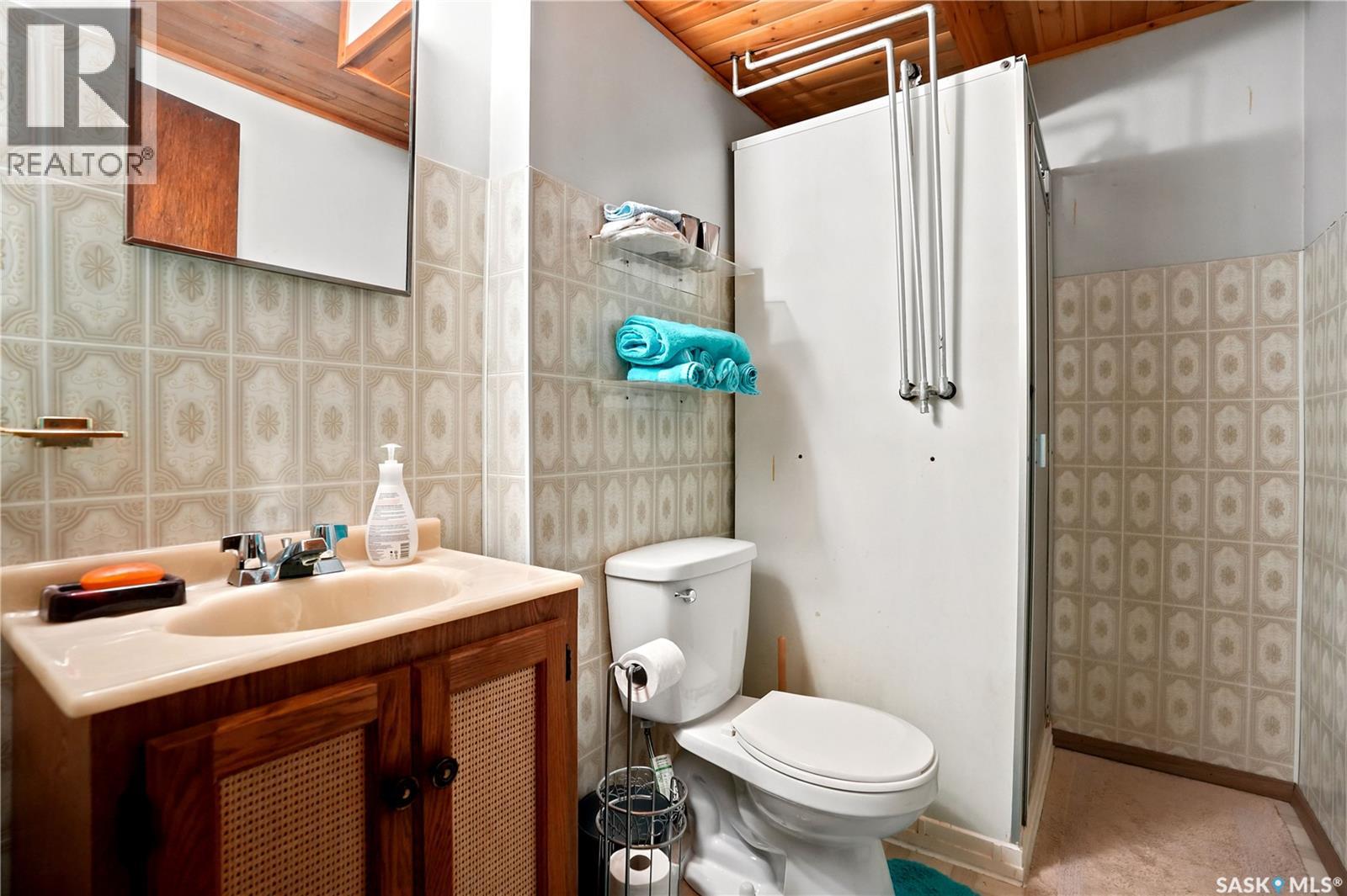 450 Central AVENUE S - Image 37