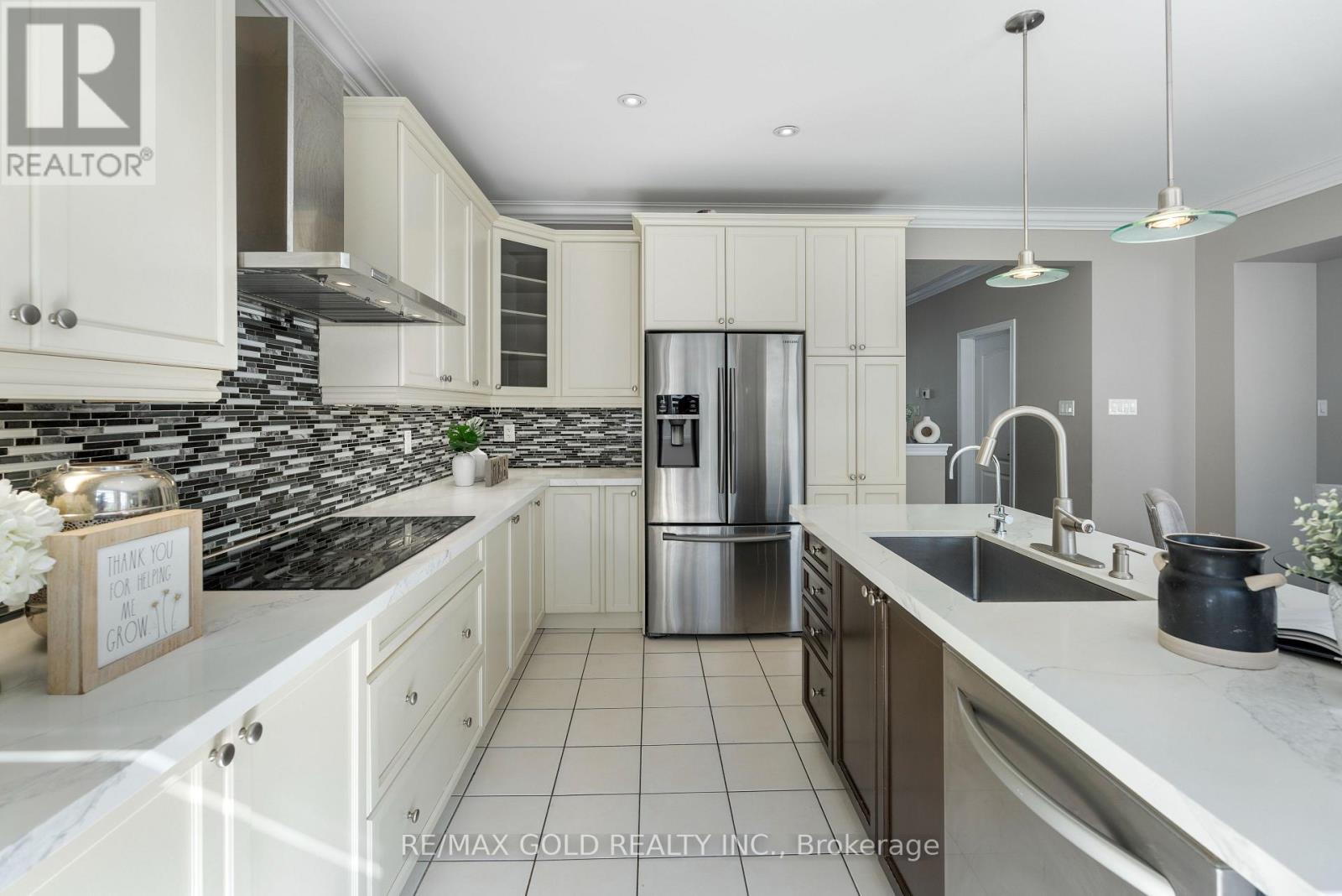 99 WATSONBROOK DRIVE - 11