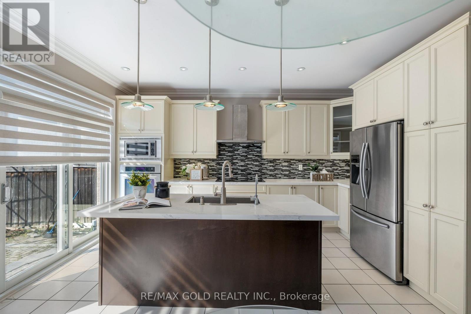 99 WATSONBROOK DRIVE - 14