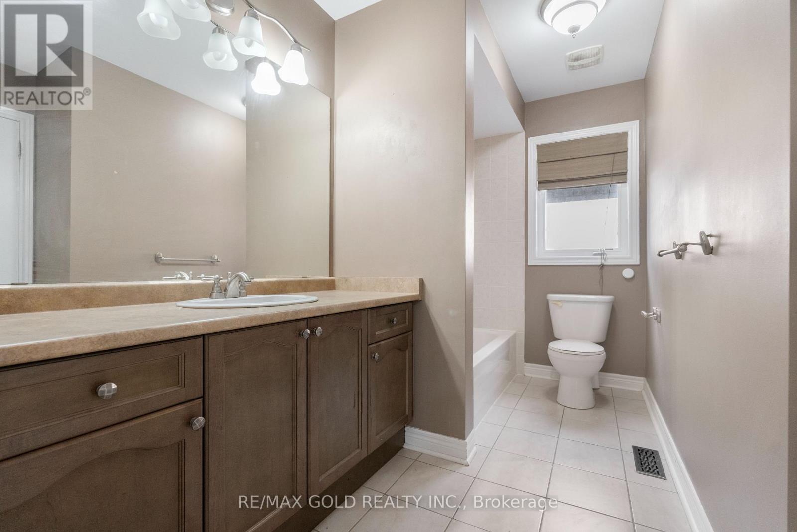 99 WATSONBROOK DRIVE - 33