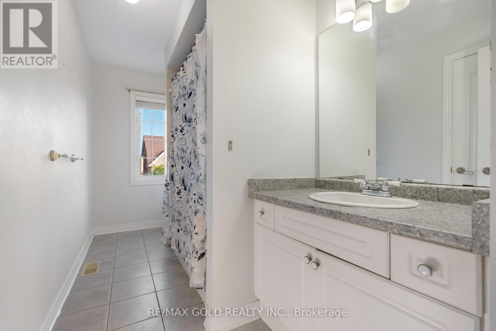 99 WATSONBROOK DRIVE - 36