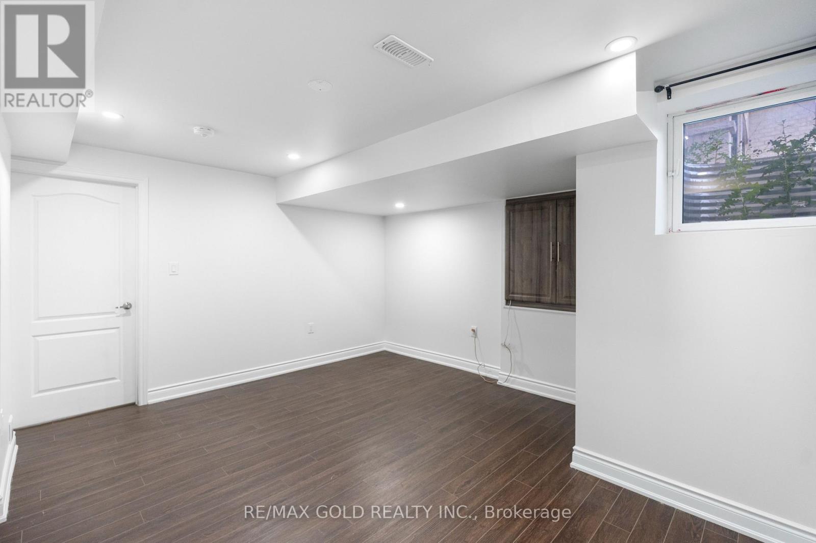 99 WATSONBROOK DRIVE - 44