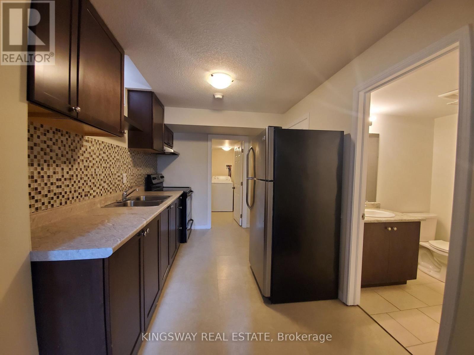 593 REMEMBRANCE ROAD - Image 25