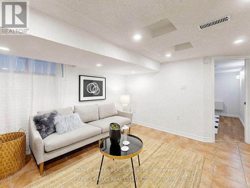 108 CALEDONIA ROAD - 38