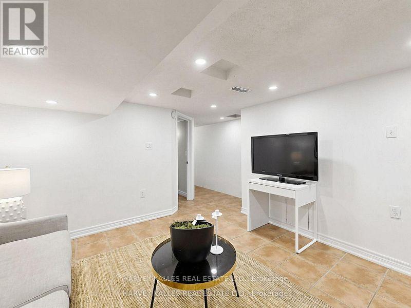 108 CALEDONIA ROAD - 39