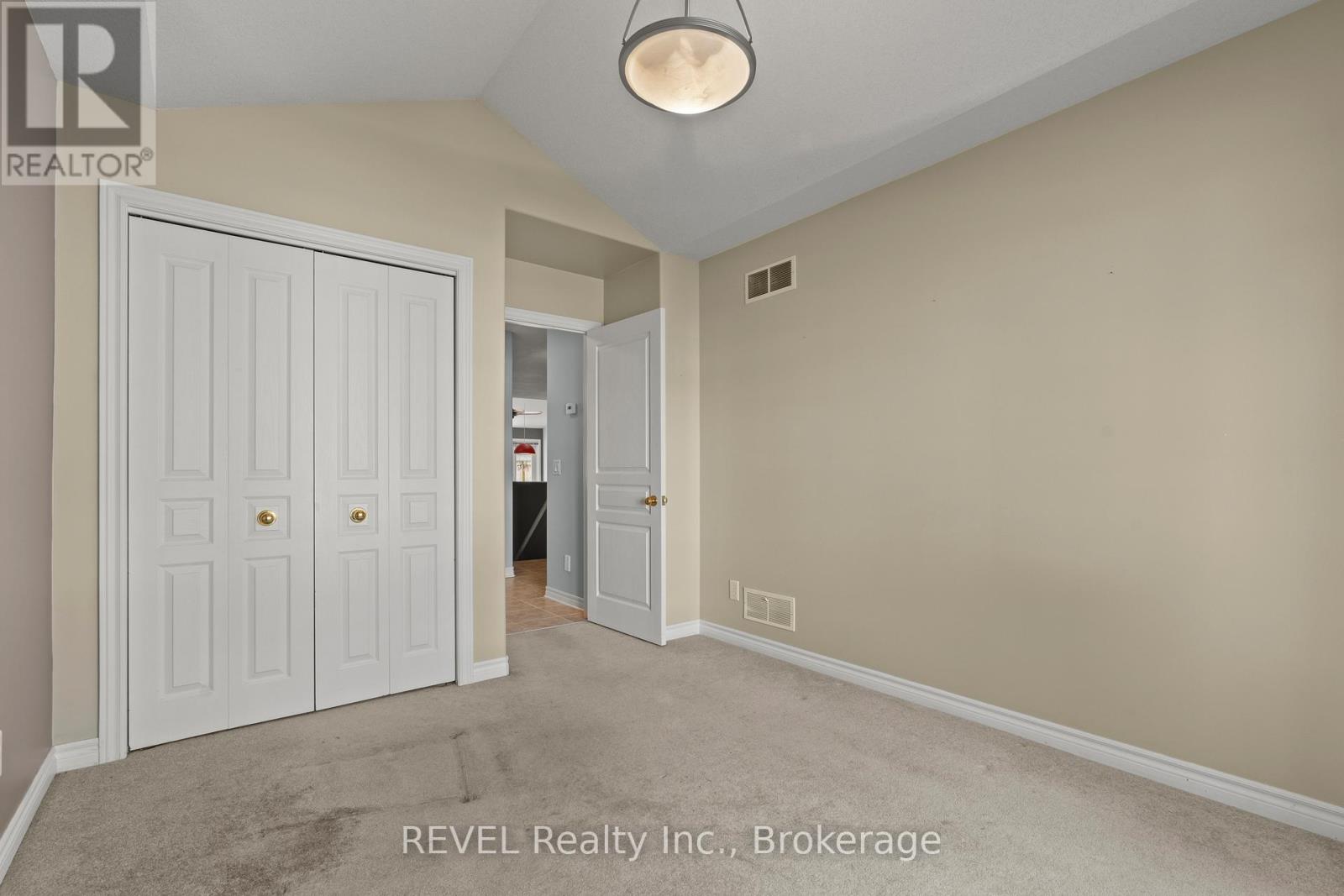 #3 605 WELLAND AVENUE - 11