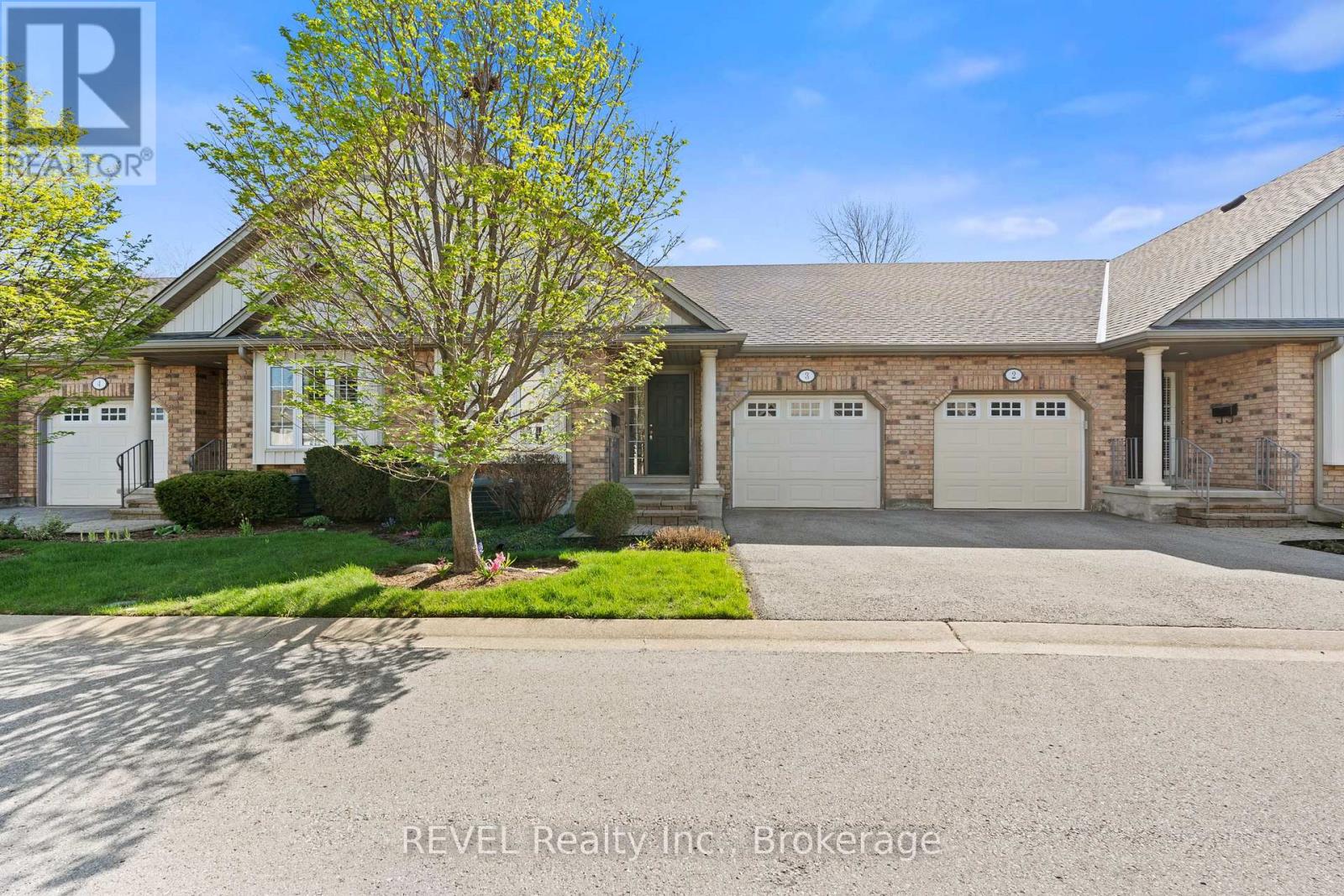 #3 605 WELLAND AVENUE - 1