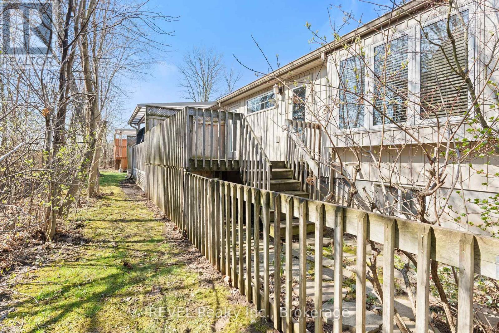 #3 605 WELLAND AVENUE - 22