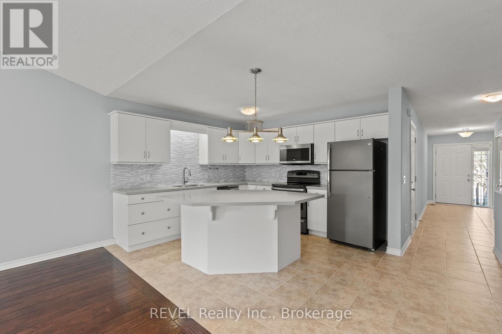 #3 605 WELLAND AVENUE - 5