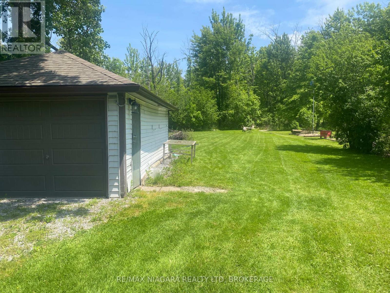 434 CRESCENT ROAD - 12