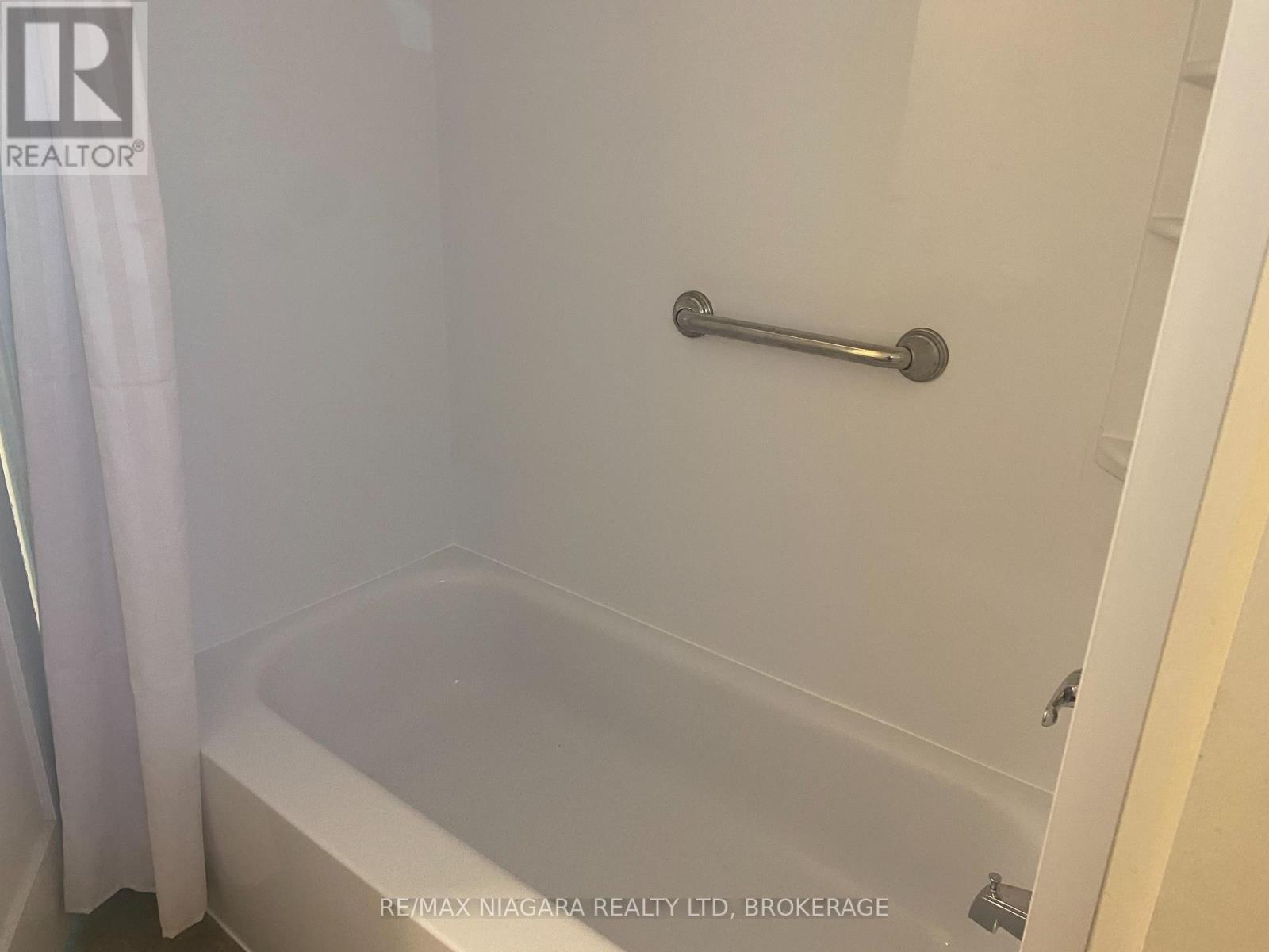 434 CRESCENT ROAD - 32