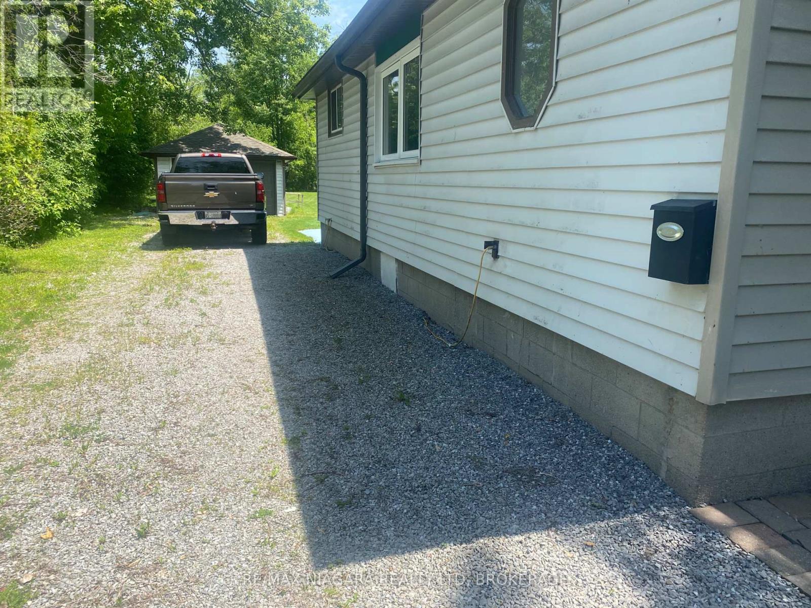 434 CRESCENT ROAD - 8