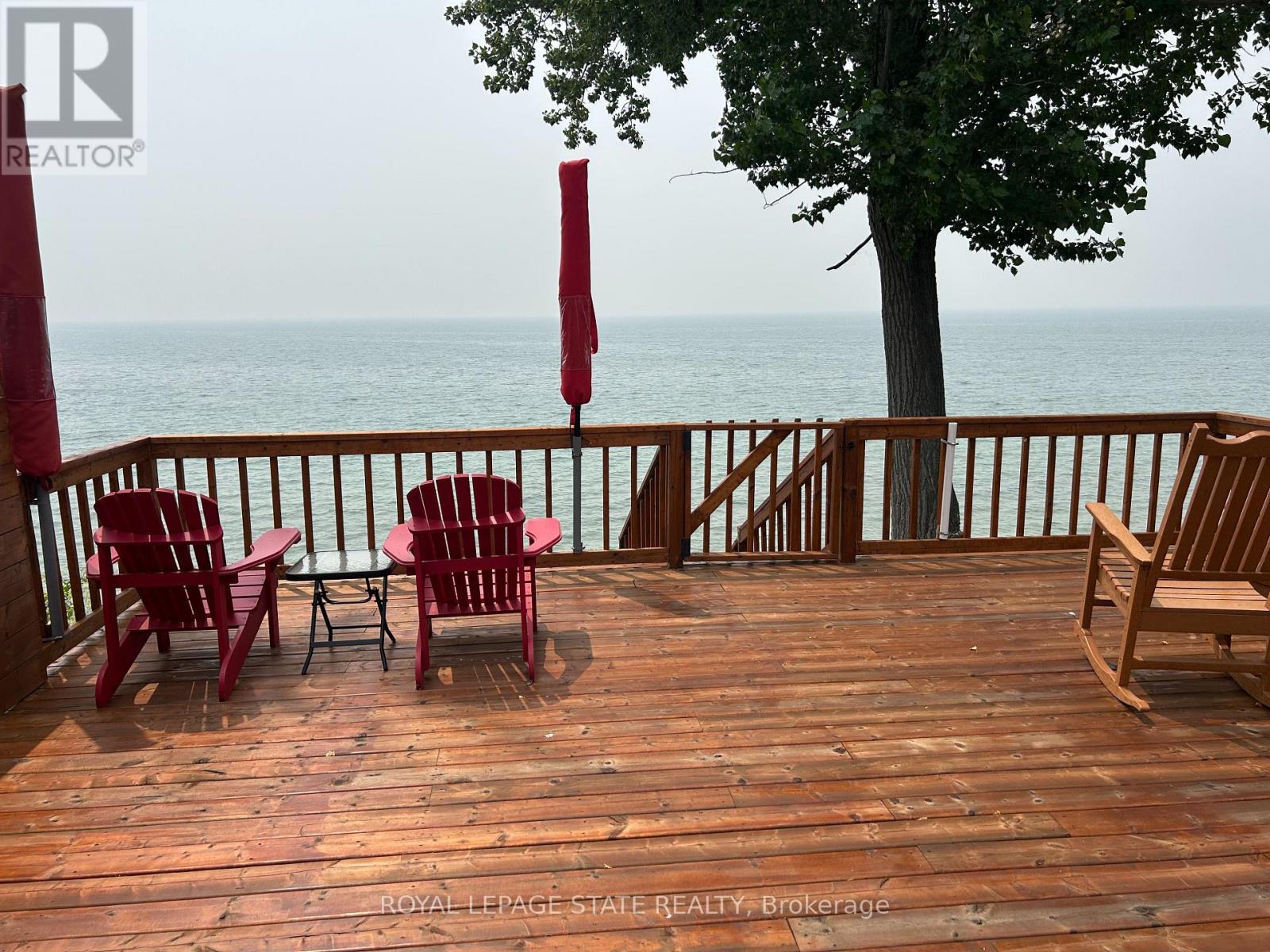 6 LAKESIDE DRIVE - 36