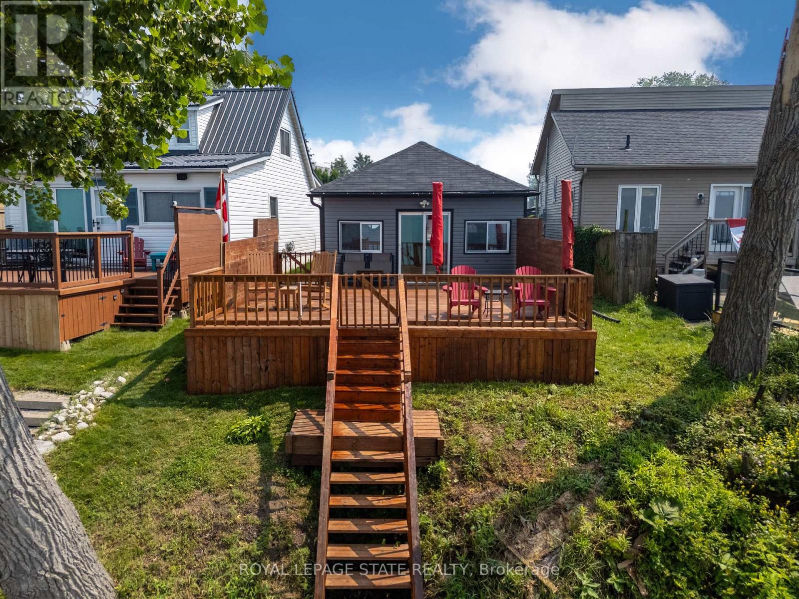6 LAKESIDE DRIVE - 37