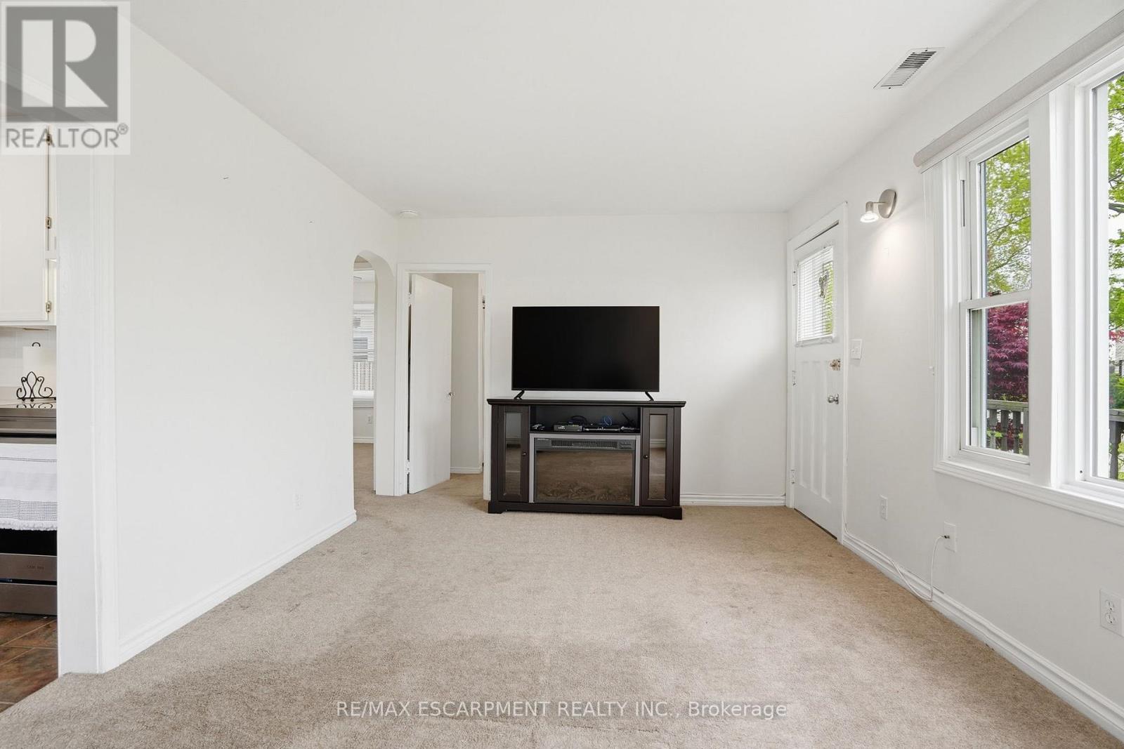 15 KIRK STREET - 6