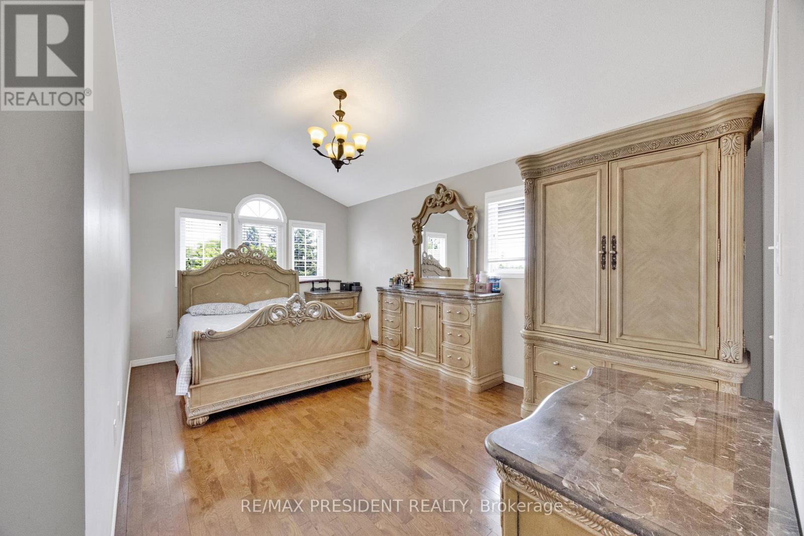 #18 10 CHALKSTONE DRIVE - Image 14
