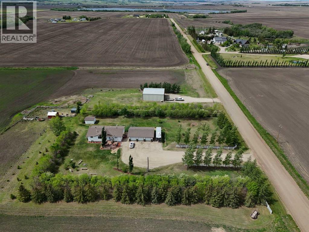 64033 Township Road 720 - 1
