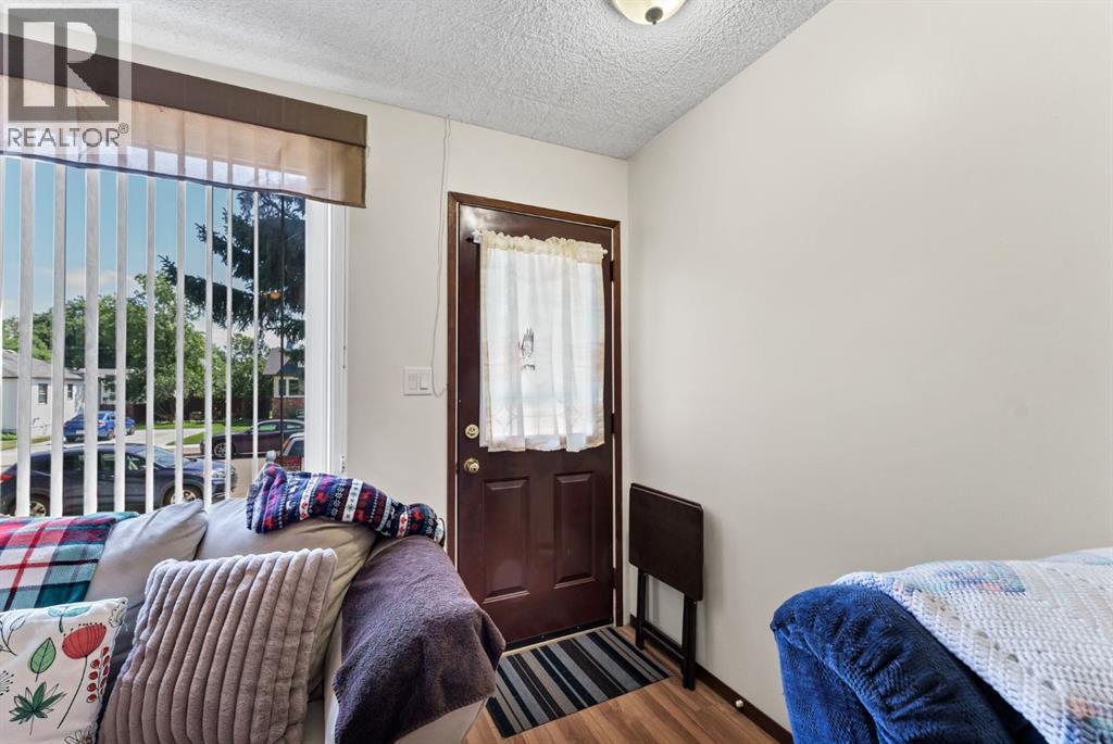 162 2 Street NE - 6