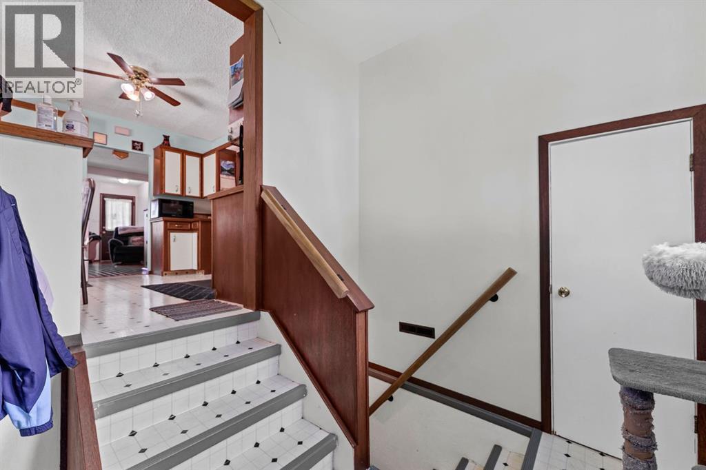 162 2 Street NE - 20