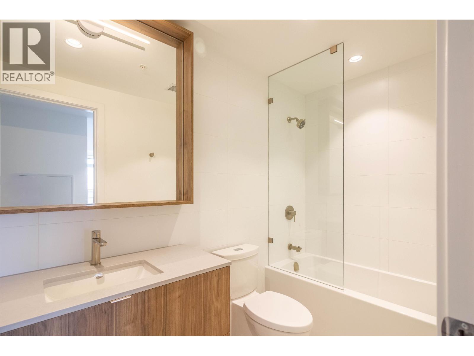 2 Bed, 2 Bath House for Sale in Coquitlam – 2002 505 NELSON STREET, Coquitlam – MLS# R3128184 - Image 42