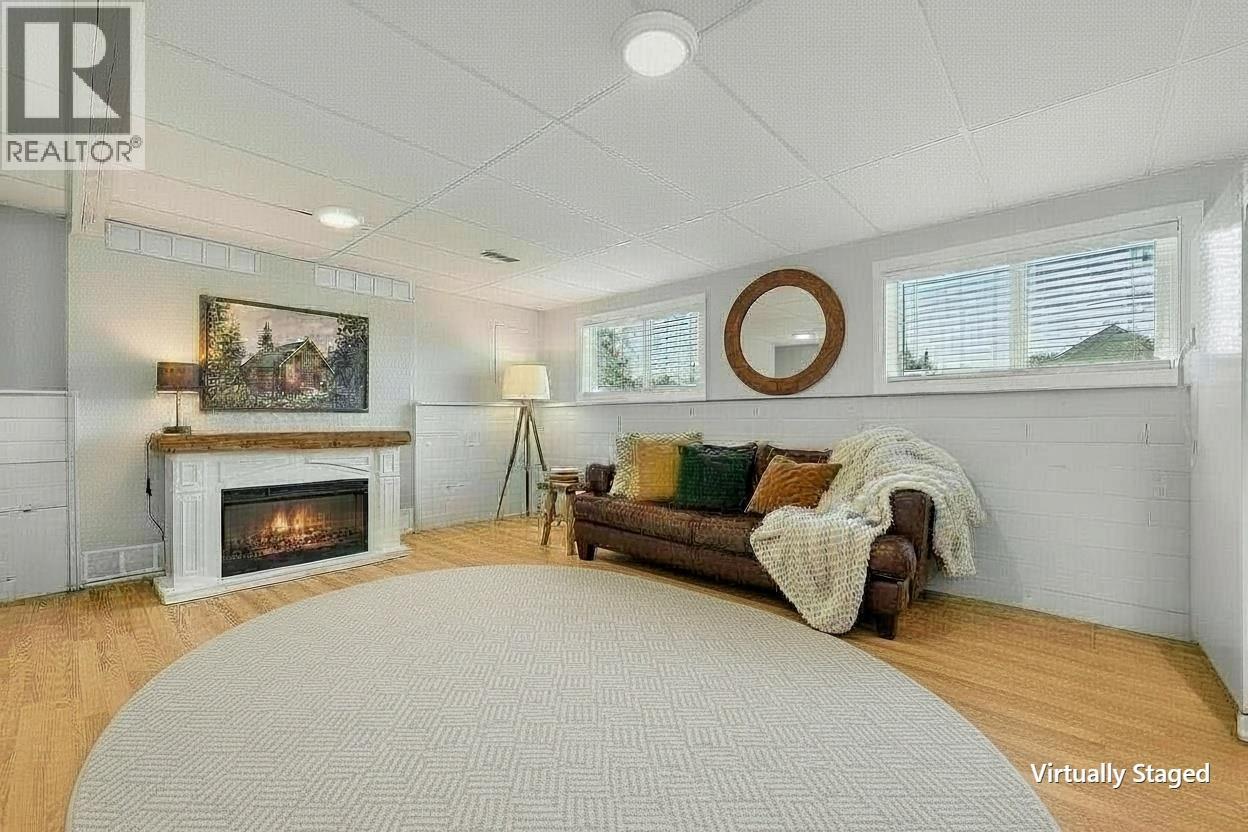 10911 Sherman Drive - 21