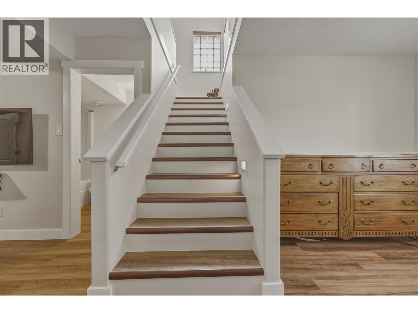 #11 124 Sarsons Road - 21