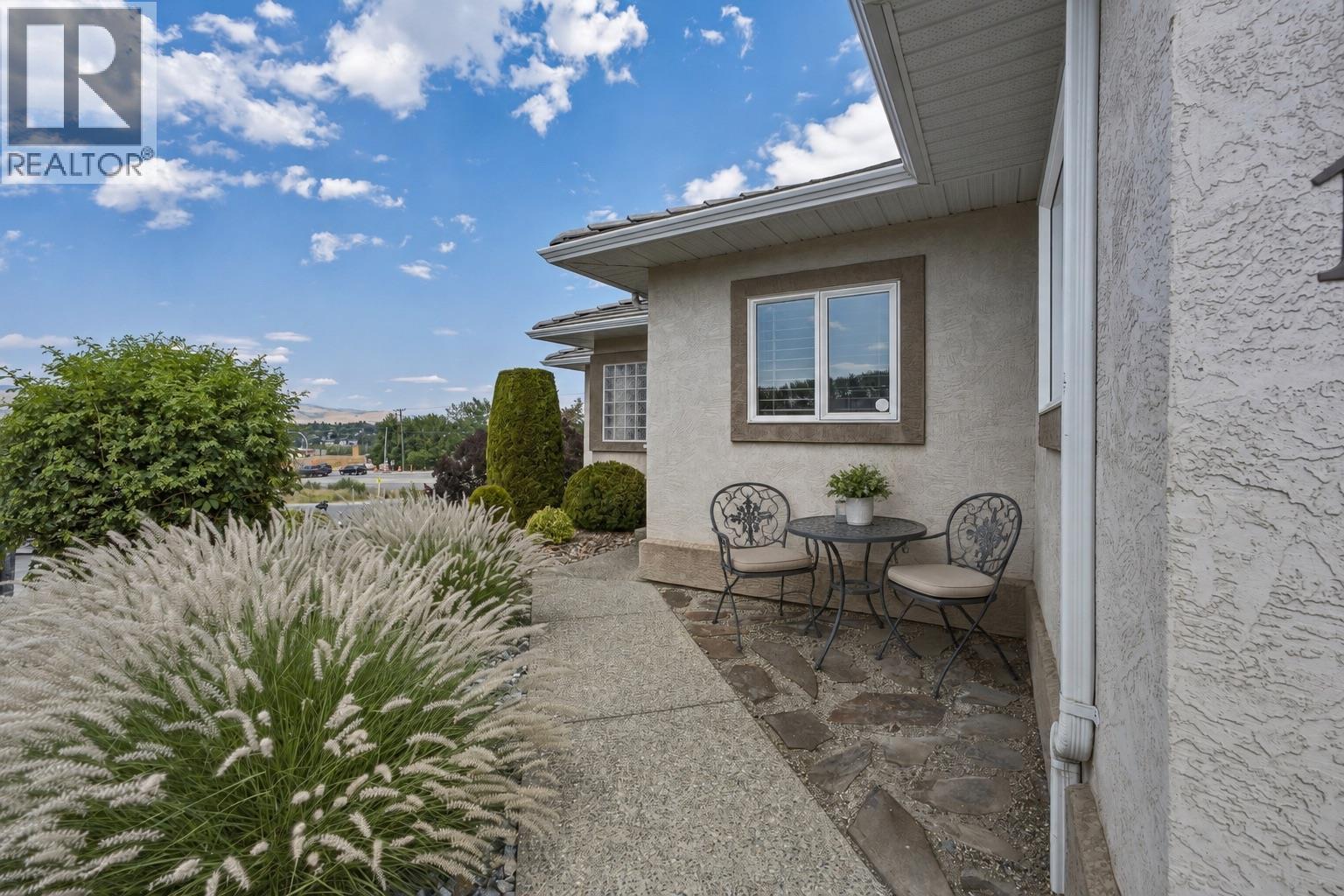 #11 124 Sarsons Road - 41