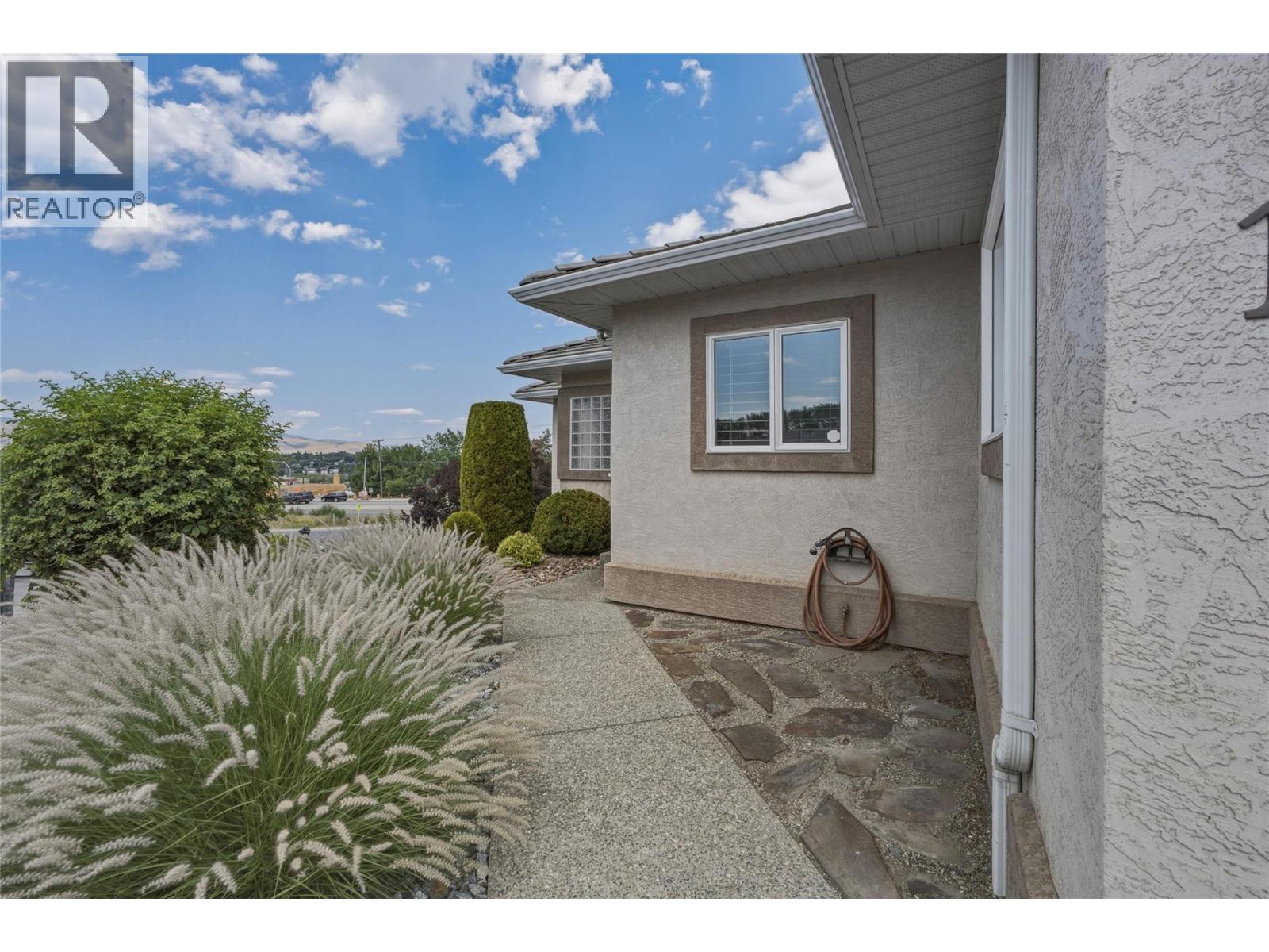 #11 124 Sarsons Road - 40