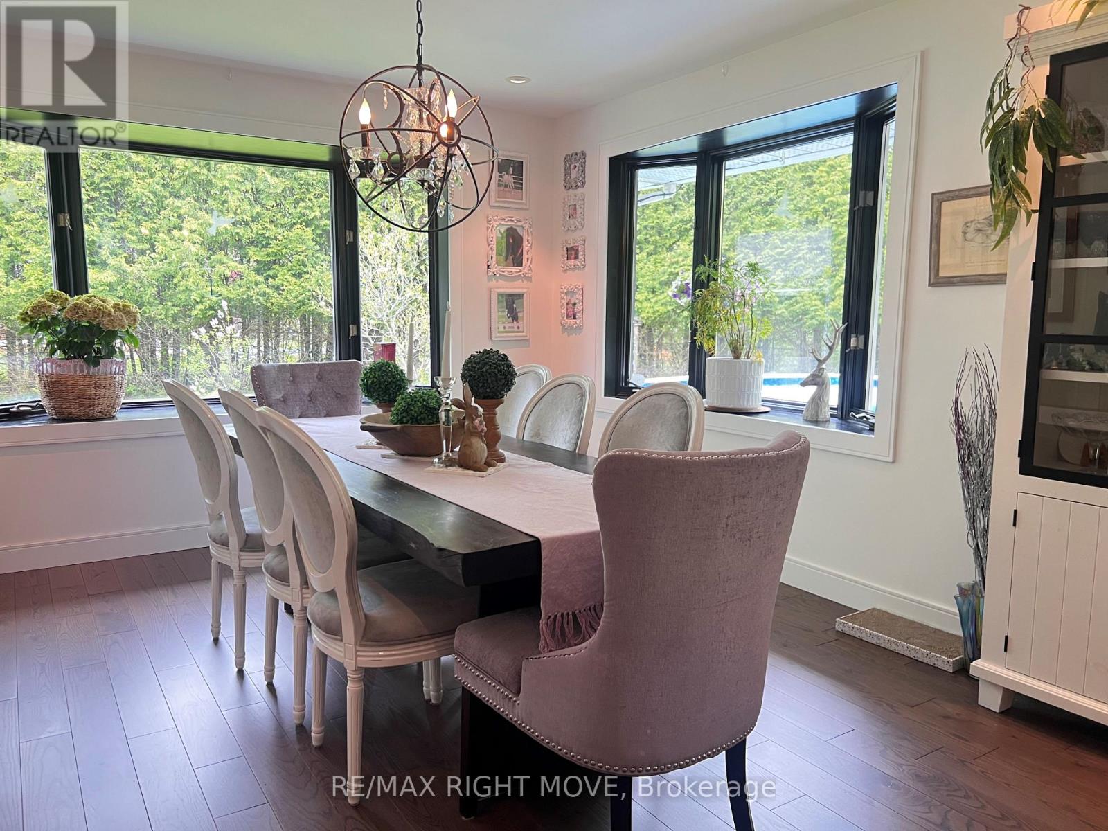 1220 BIRCHCLIFFE CRESCENT - 11