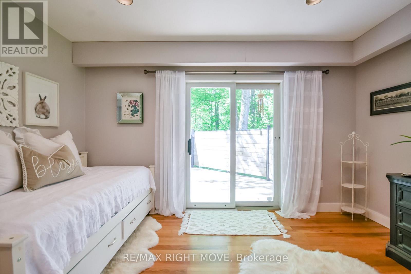 1220 BIRCHCLIFFE CRESCENT - 18