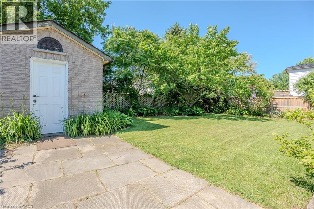 80 CHILTON Drive - 32