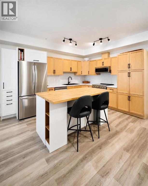 #109 160 Moberly Road - 4