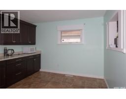 454 Fairford Street W, Moose Jaw, SK S6H1W2 Photo 7