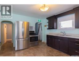454 Fairford Street W, Moose Jaw, SK S6H1W2 Photo 6