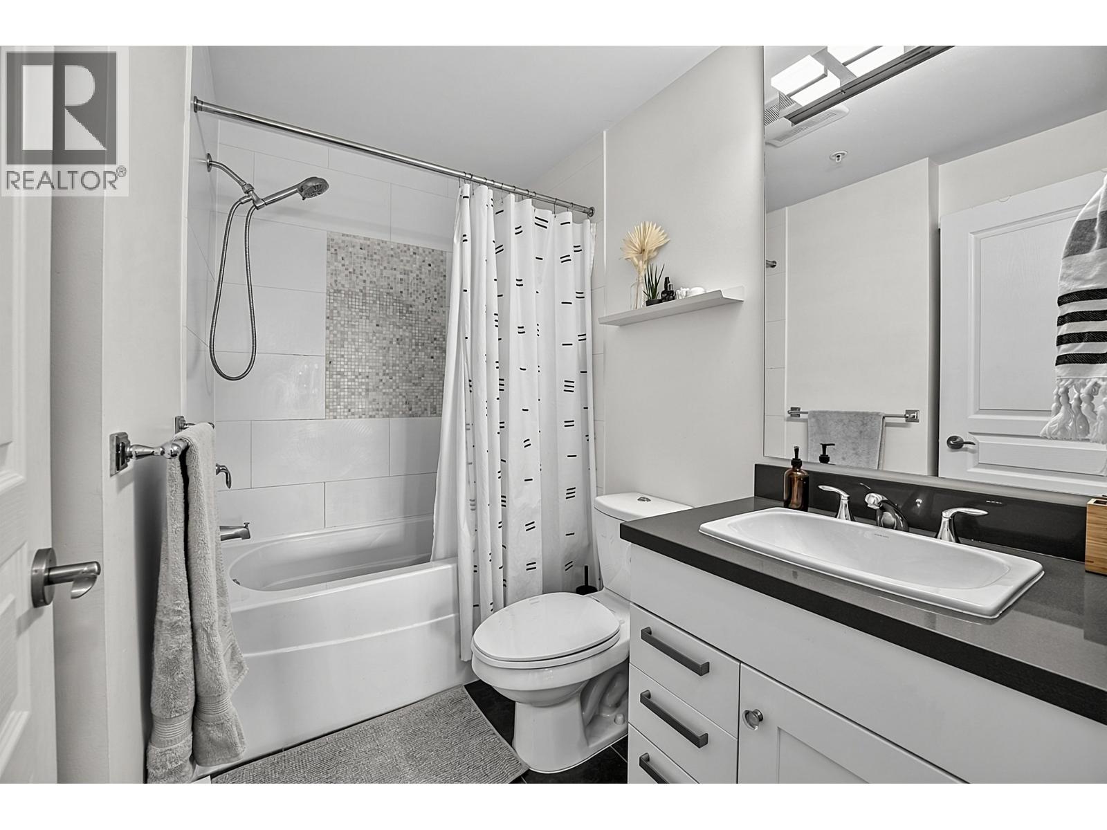 417 4550 FRASER STREET, Vancouver