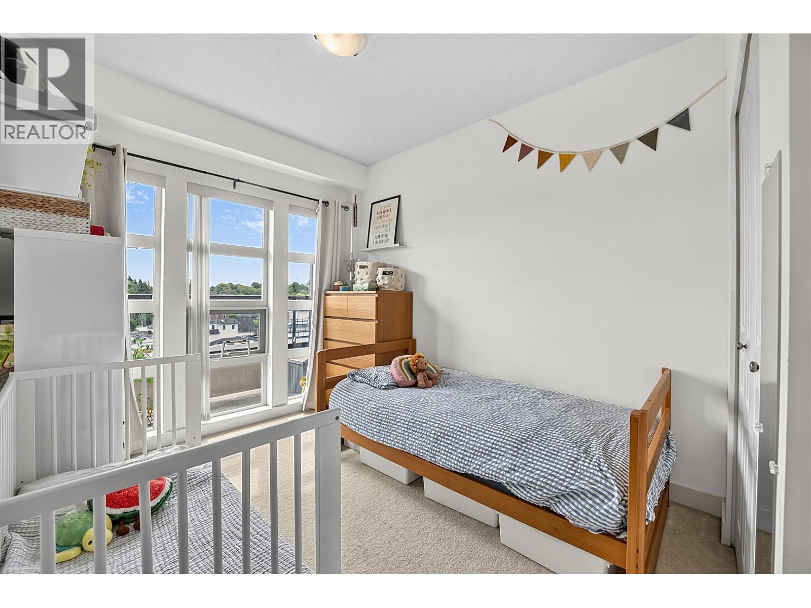 417 4550 FRASER STREET, Vancouver