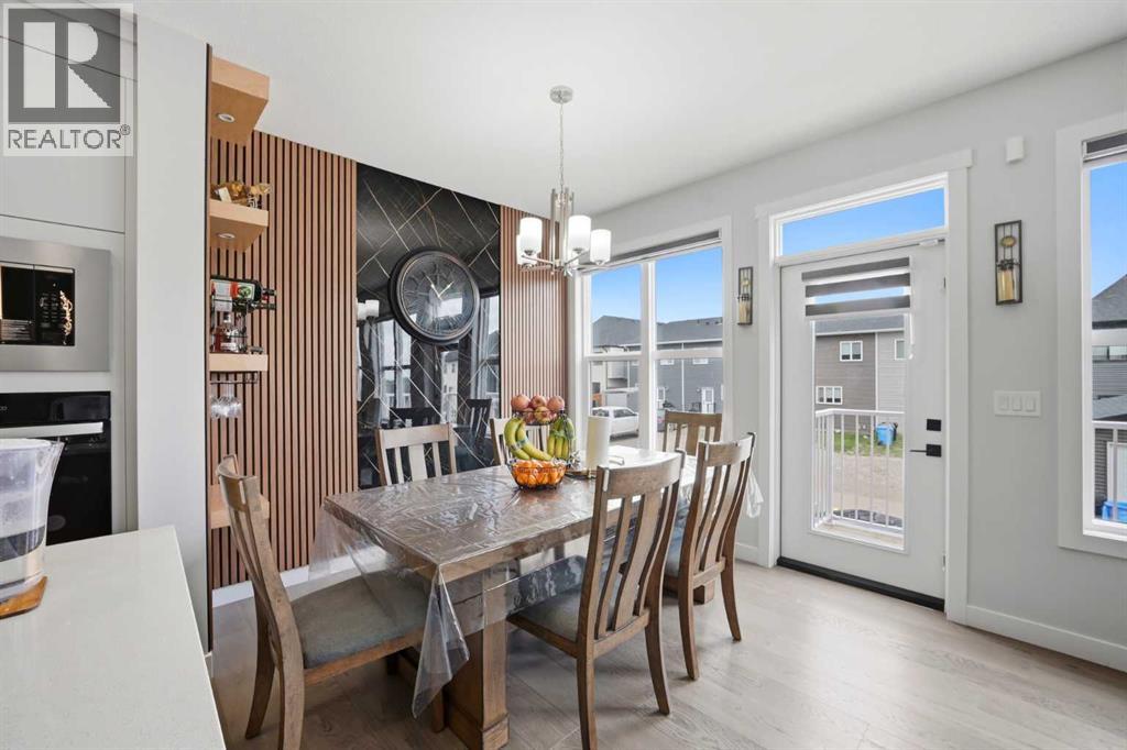 241 Homestead Crescent NE - 10