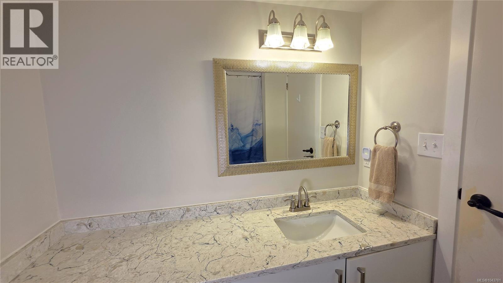 #108 3206 Alder St - 31
