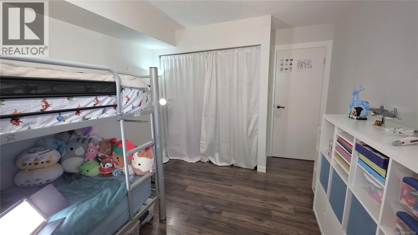#108 3206 Alder St - 35