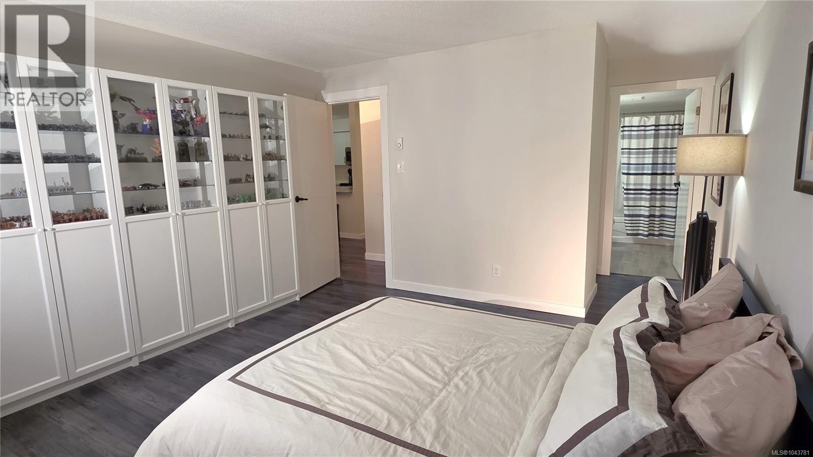 #108 3206 Alder St - 27