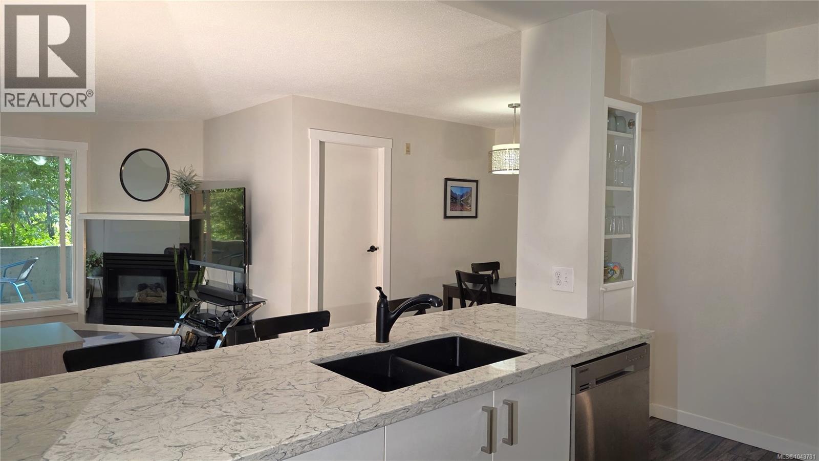 #108 3206 Alder St - 7