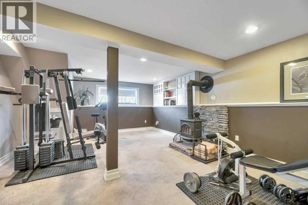 1924 Strathcona Terrace - 38