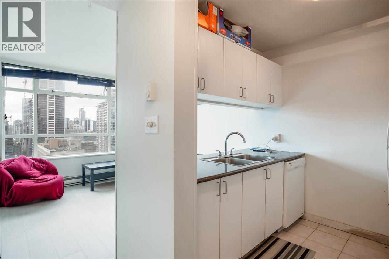 2501 438 SEYMOUR STREET, Vancouver