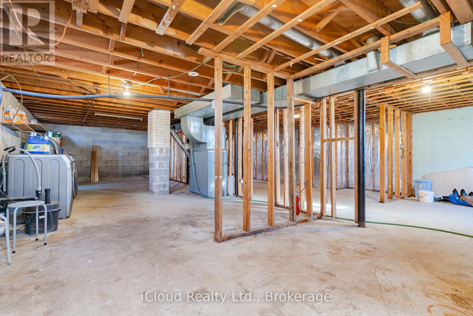 18200 LESLIE STREET - 18