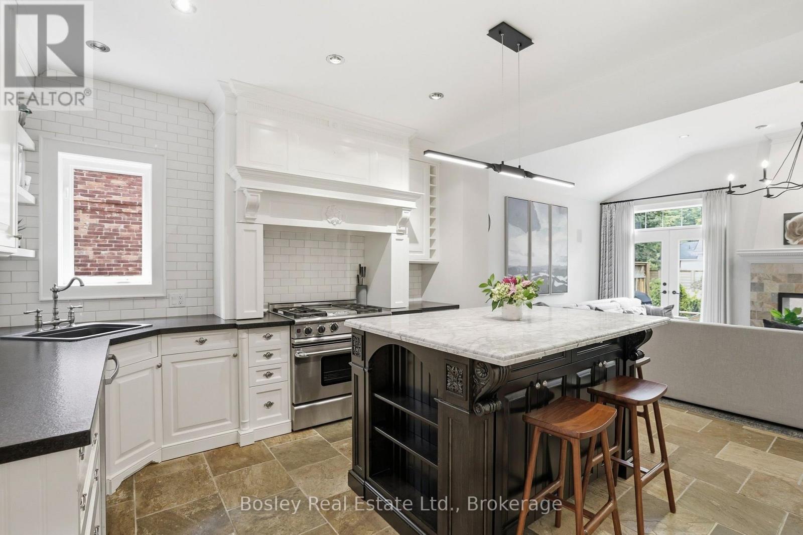 202 PINE STREET - 8