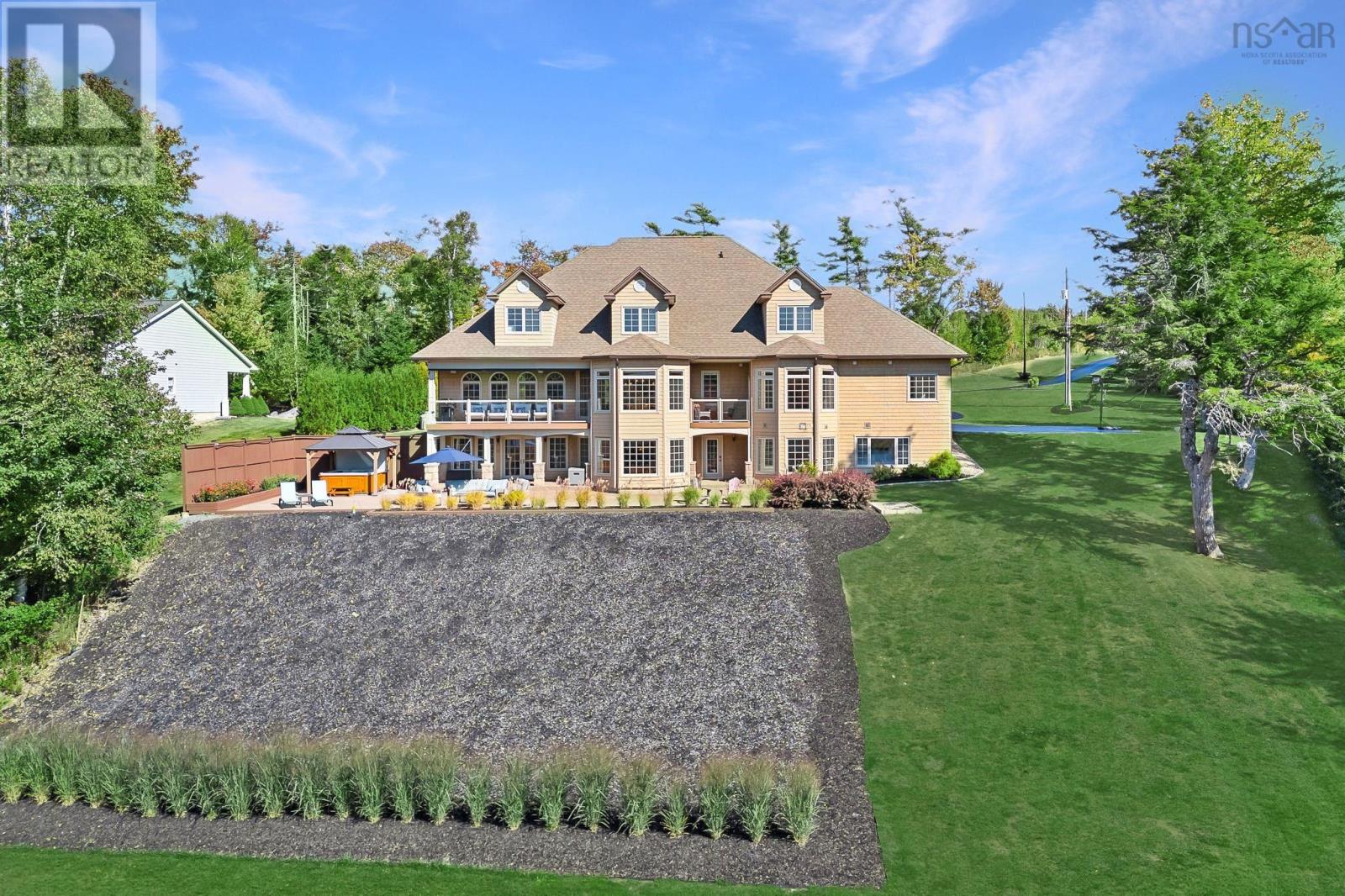 444 Piggott Avenue - Image 47