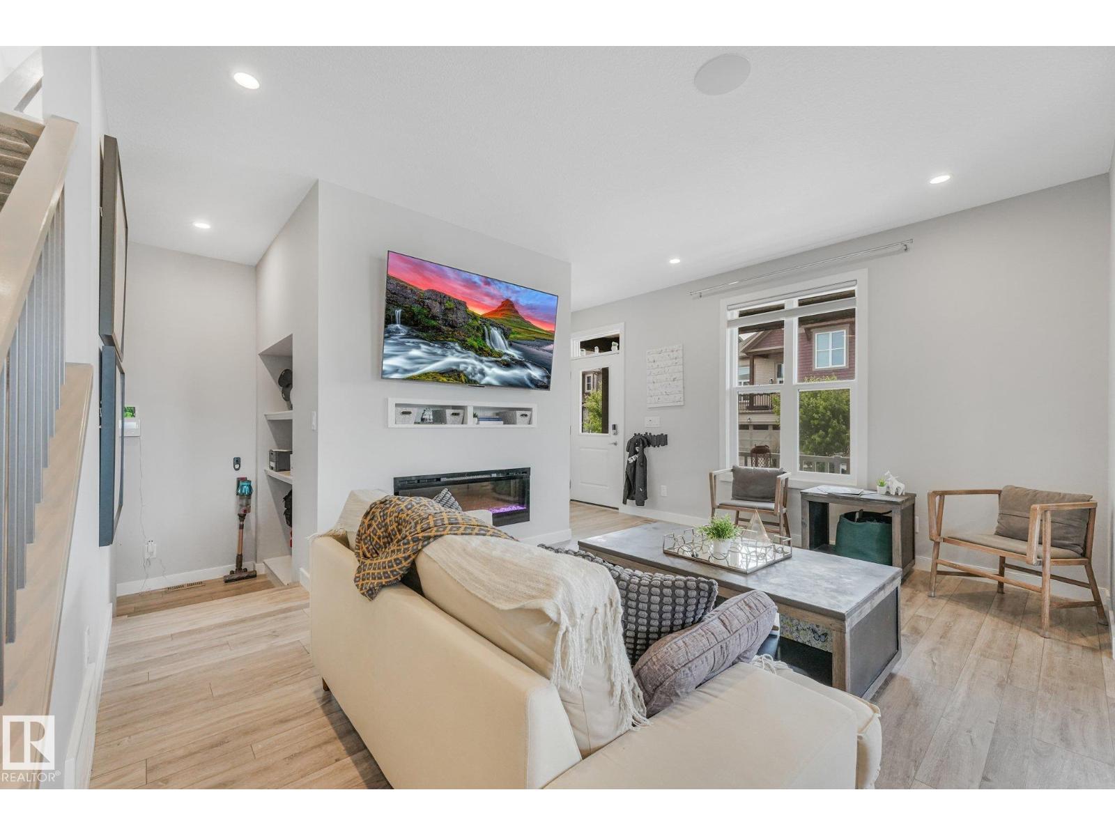 2027 201 ST NW - 7