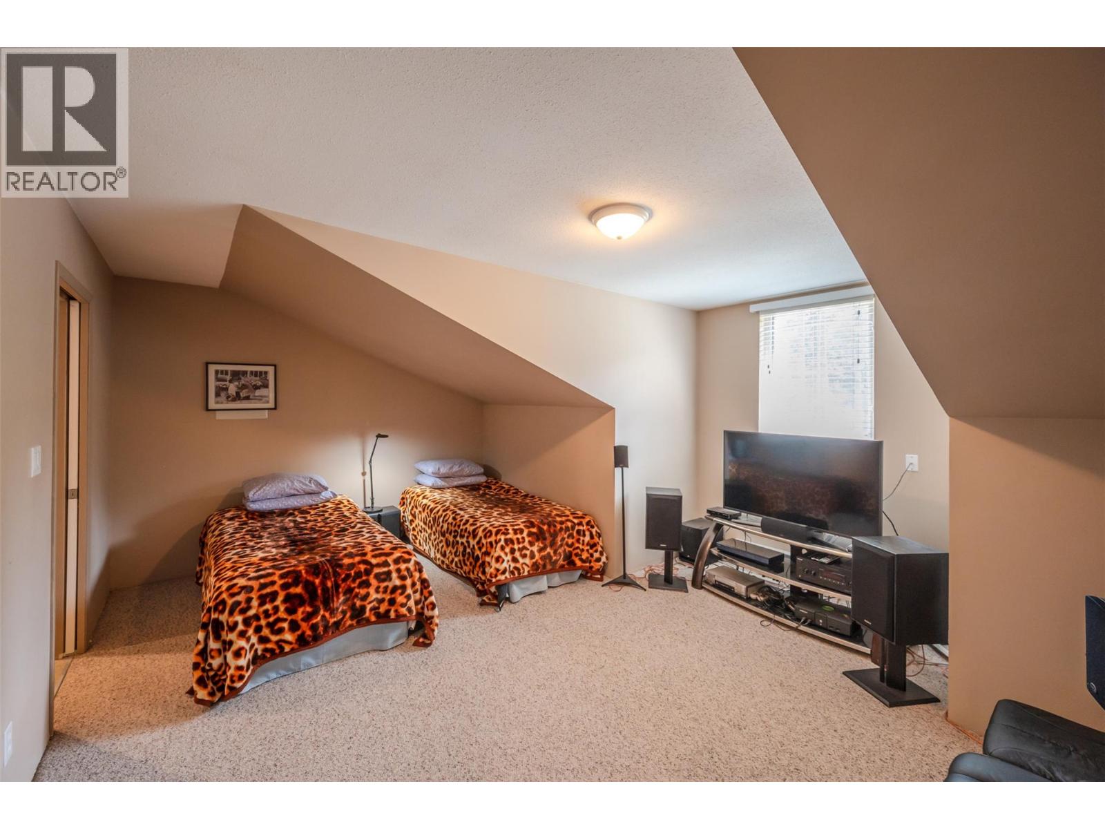 2454 Coalmont Road - 13