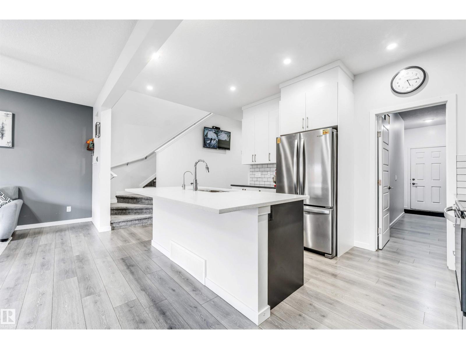 425 41 ST SW - 12
